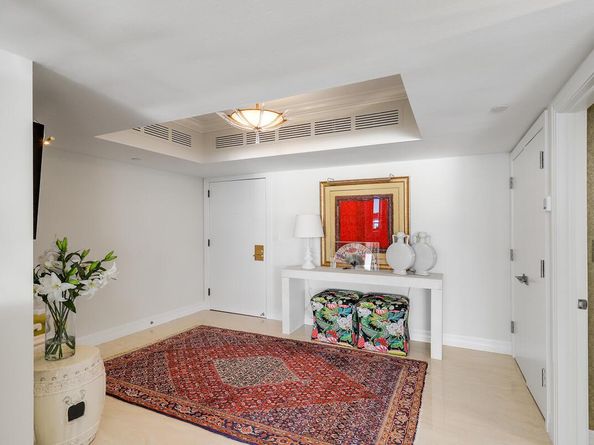 100 Lakeshore Drive 351, North Palm Beach FL 33408