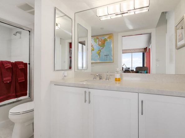 100 Lakeshore Drive 351, North Palm Beach FL 33408