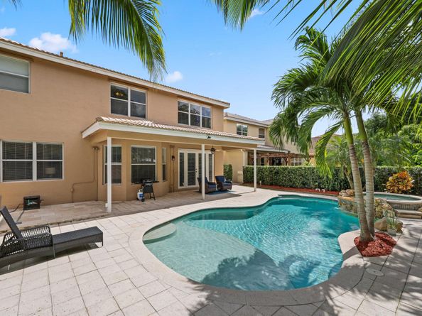 5517 Mainship Drive, Greenacres FL 33463