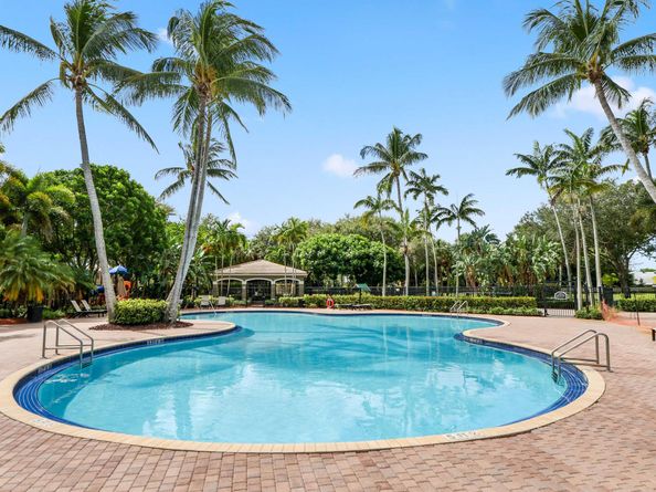 5517 Mainship Drive, Greenacres FL 33463