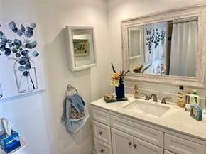 3850 Washington St 810, Hollywood FL 33021