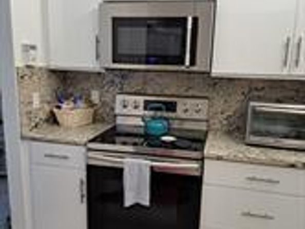 3850 Washington St 810, Hollywood FL 33021