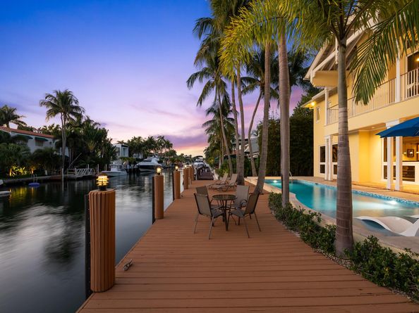 625 Isle Of Palms Dr, Fort Lauderdale FL 33301