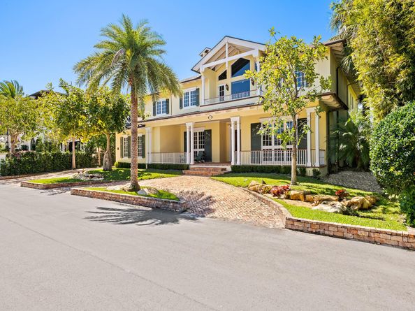 625 Isle Of Palms Dr, Fort Lauderdale FL 33301