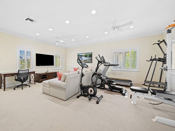 625 Isle Of Palms Dr, Fort Lauderdale FL 33301