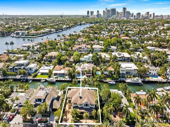 625 Isle Of Palms Dr, Fort Lauderdale FL 33301