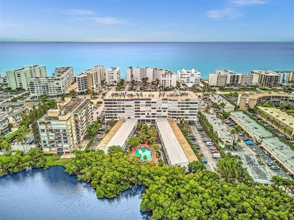 Undisclosed Address #FX-10534046, Palm Beach FL 33480