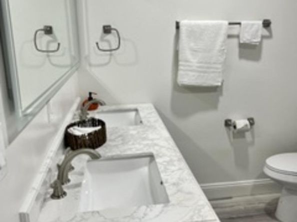 200 NE 56th Street 200, Oakland Park FL 33334