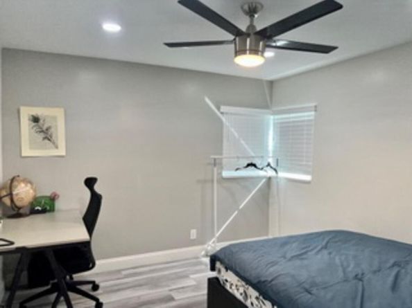 200 NE 56th Street 200, Oakland Park FL 33334