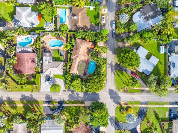 4862 NE 4th Ave, Fort Lauderdale FL 33334