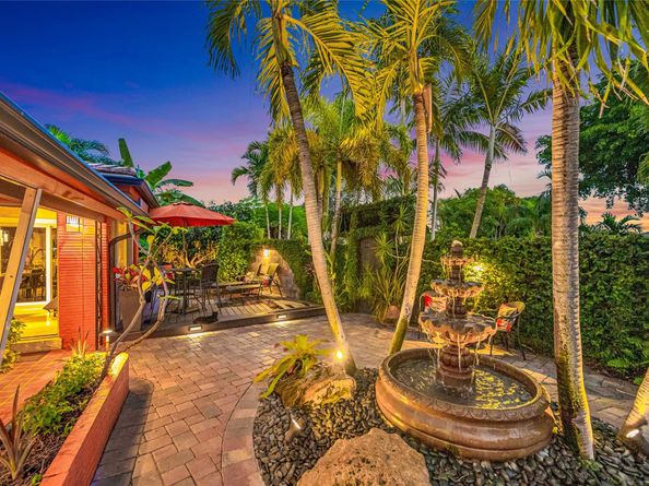 4862 NE 4th Ave, Fort Lauderdale FL 33334