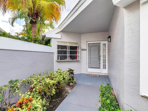 9158 Heathridge Drive, West Palm Beach FL 33411