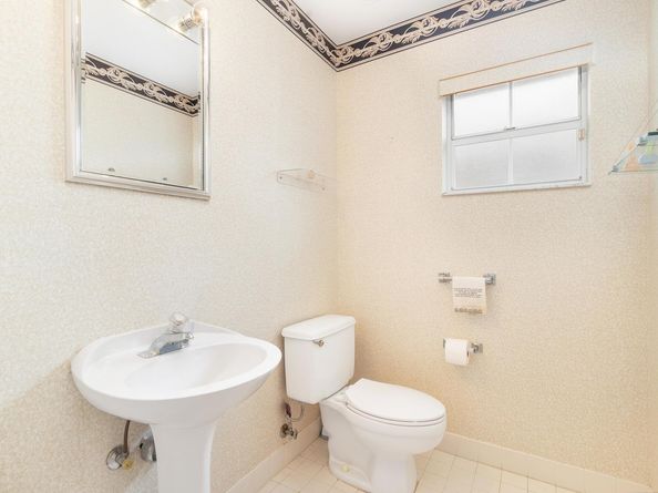 9158 Heathridge Drive, West Palm Beach FL 33411