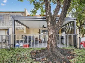 721 E Coco Plum Cir 5, Plantation FL 33324