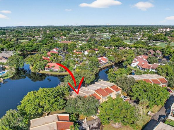 721 E Coco Plum Cir 5, Plantation FL 33324