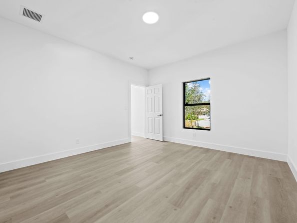 2810 NW 7th Street, Fort Lauderdale FL 33311