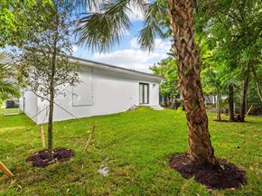 2810 NW 7th Street, Fort Lauderdale FL 33311