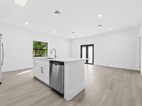 2810 NW 7th Street, Fort Lauderdale FL 33311