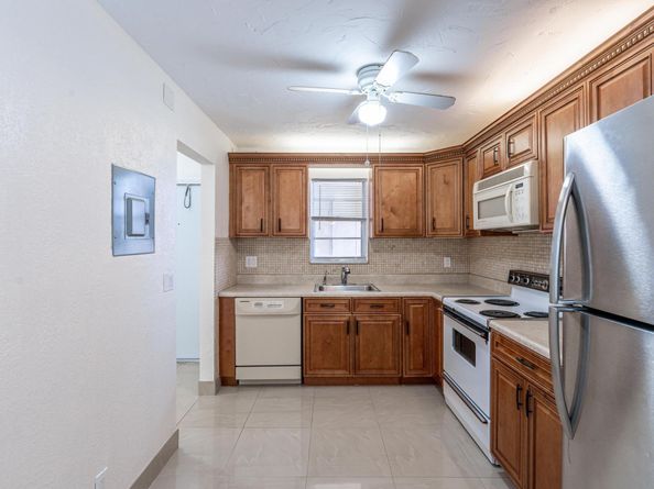 2551 Aragon Blvd 406, Sunrise FL 33322