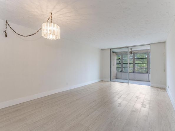 2551 Aragon Blvd 406, Sunrise FL 33322