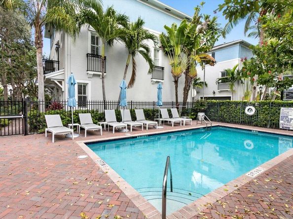 334 NW 1st Street, Delray Beach FL 33444