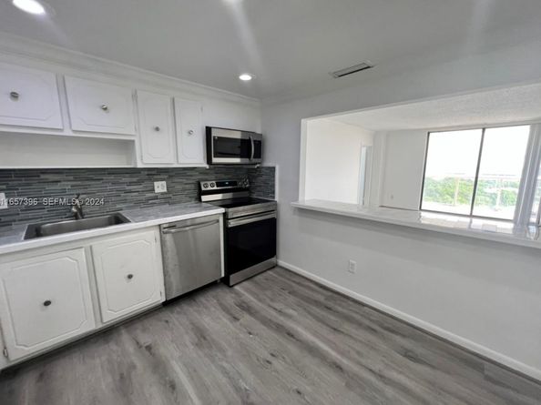 13499 Biscayne Boulevard 1205, North Miami FL 33181