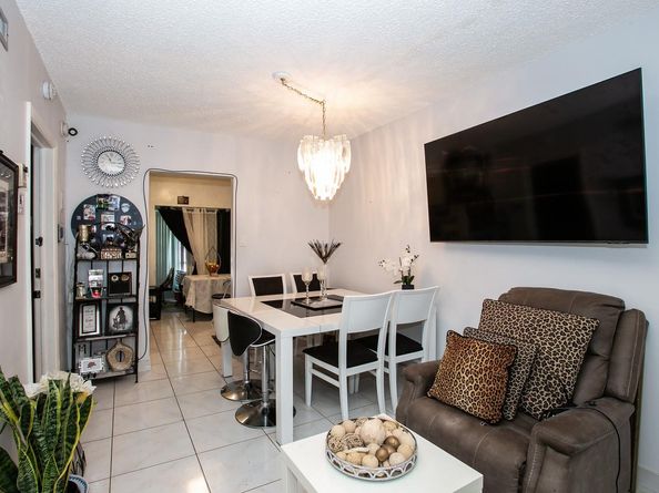 601 NW 77 205, Margate FL 33063