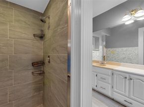 9802 NW 75th Ct, Tamarac FL 33321