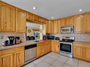 9802 NW 75th Ct, Tamarac FL 33321