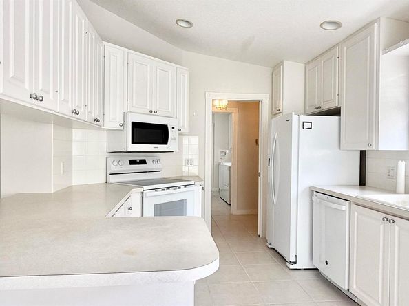 7701 Pine Island Way, West Palm Beach FL 33411