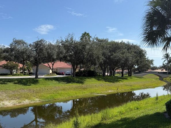 7701 Pine Island Way, West Palm Beach FL 33411