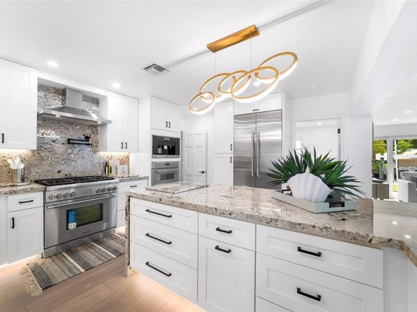258 SE 3rd ter, Pompano Beach FL 33060