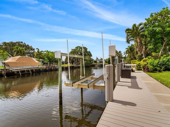 258 SE 3rd ter, Pompano Beach FL 33060