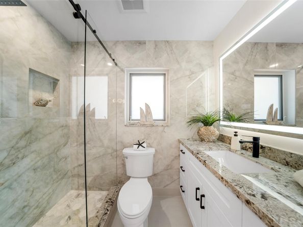 258 SE 3rd ter, Pompano Beach FL 33060