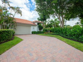 2568 Sheltingham Drive