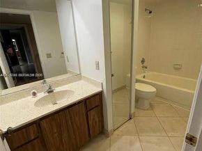 135 Heritage Way, West Palm Beach FL 33407
