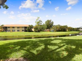 12970 Dartford Trail 6, Wellington FL 33414