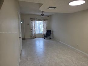47 Simonton Circle, Weston FL 33326
