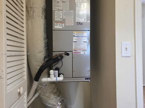 47 Simonton Circle, Weston FL 33326