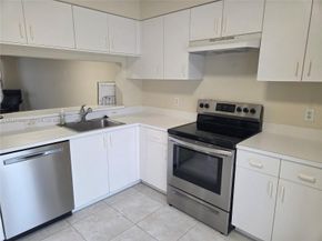 47 Simonton Circle, Weston FL 33326