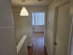 47 Simonton Circle, Weston FL 33326