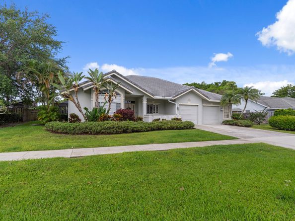 1931 Staimford Circle, Wellington FL 33414