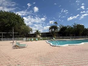 7605 W Atlantic Boulevard 207, Margate FL 33063