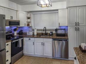 4420 NE 15th Avenue, Oakland Park FL 33334