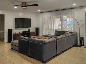 4420 NE 15th Avenue, Oakland Park FL 33334