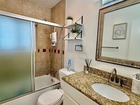 4420 NE 15th Avenue, Oakland Park FL 33334