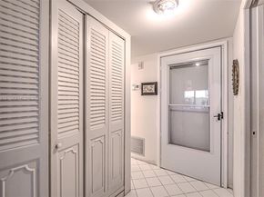 3959 Via Poinciana 605 605, Lake Worth FL 33467