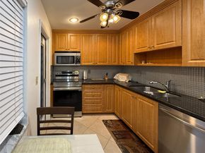 4000 NW 44th Ave 208, Lauderdale Lakes FL 33319