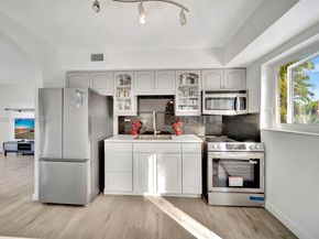 2304 SE 13th Court, Pompano Beach FL 33062