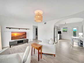 2304 SE 13th Court, Pompano Beach FL 33062